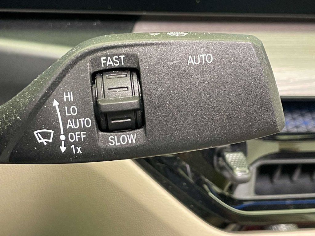 Used 2025 BMW i4 xDrive40i w/ Premium Package AWD/4WD image 36