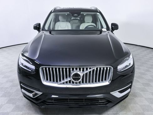 Certified 2024 Volvo XC90 B6 Plus w/ Protection Package Premier image 39