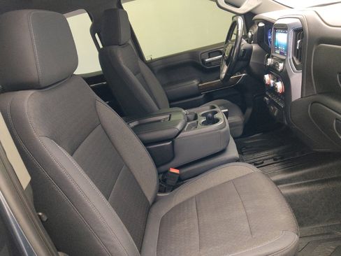 Used 2019 GMC Sierra 1500 SLE w/ SLE Value Package image 21
