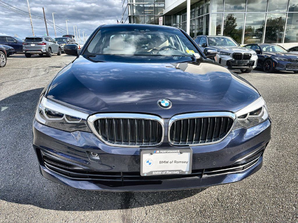 Used 2019 BMW 530i xDrive w/ Convenience Package AWD/4WD image 14