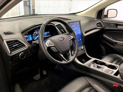 Used 2024 Ford Edge SEL image 12