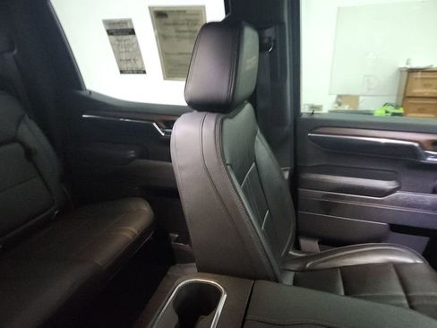 Used 2023 Chevrolet Silverado 1500 High Country w/ Technology Package AWD/4WD image 11