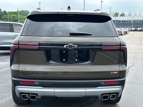 Certified 2024 Chevrolet Traverse Z71 w/ Enhanced Driving Package AWD/4WD image 7