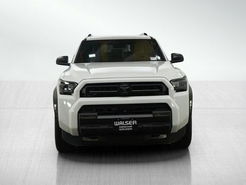 Used 2025 Toyota 4Runner SR5 image 8