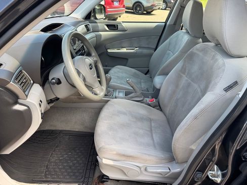 Used 2010 Subaru Forester 2.5X AWD/4WD image 6