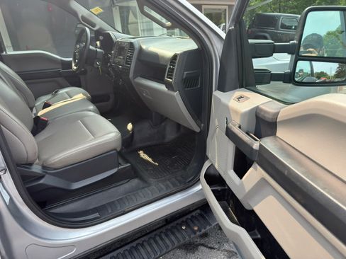 Used 2022 Ford F350 XL w/ Power Equipment Group AWD/4WD image 13