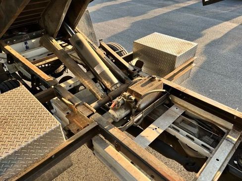 Used 2017 Mercedes-Benz Sprinter 3500 image 15