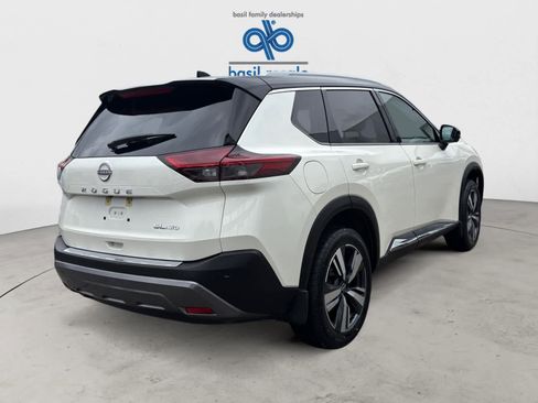 Used 2023 Nissan Rogue SL image 6