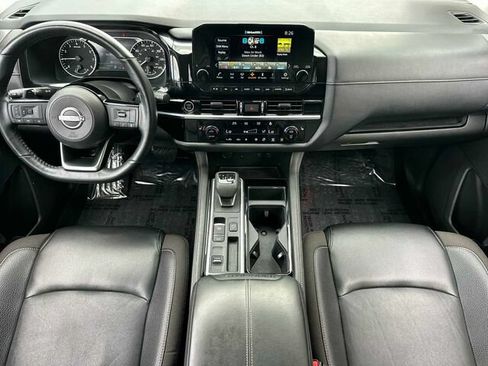 Used 2023 Nissan Pathfinder SL FWD image 16