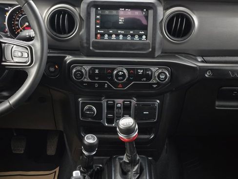 Used 2023 Jeep Wrangler Willys image 19