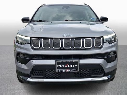 Used 2022 Jeep Compass Limited w/ Elite Group AWD/4WD image 2