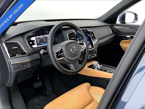 Certified 2025 Volvo XC90 T8 Ultra w/ Protection Package Premier AWD/4WD image 16