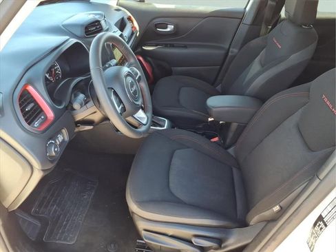 Used 2023 Jeep Renegade Trailhawk AWD/4WD image 13