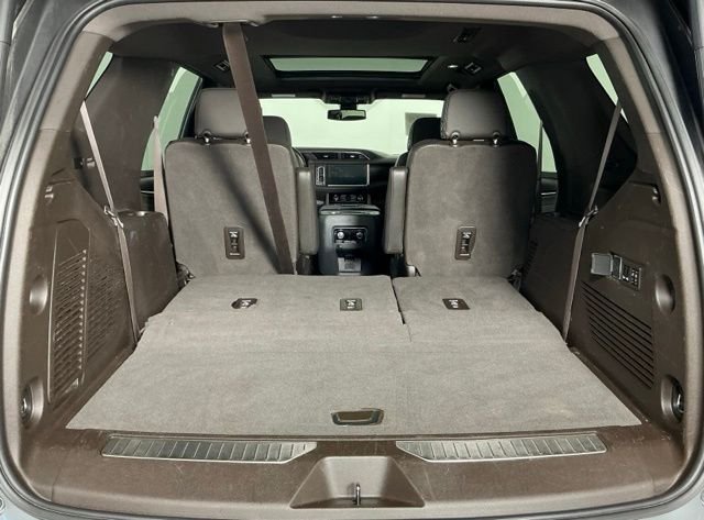 Used 2022 GMC Yukon Denali RWD image 23
