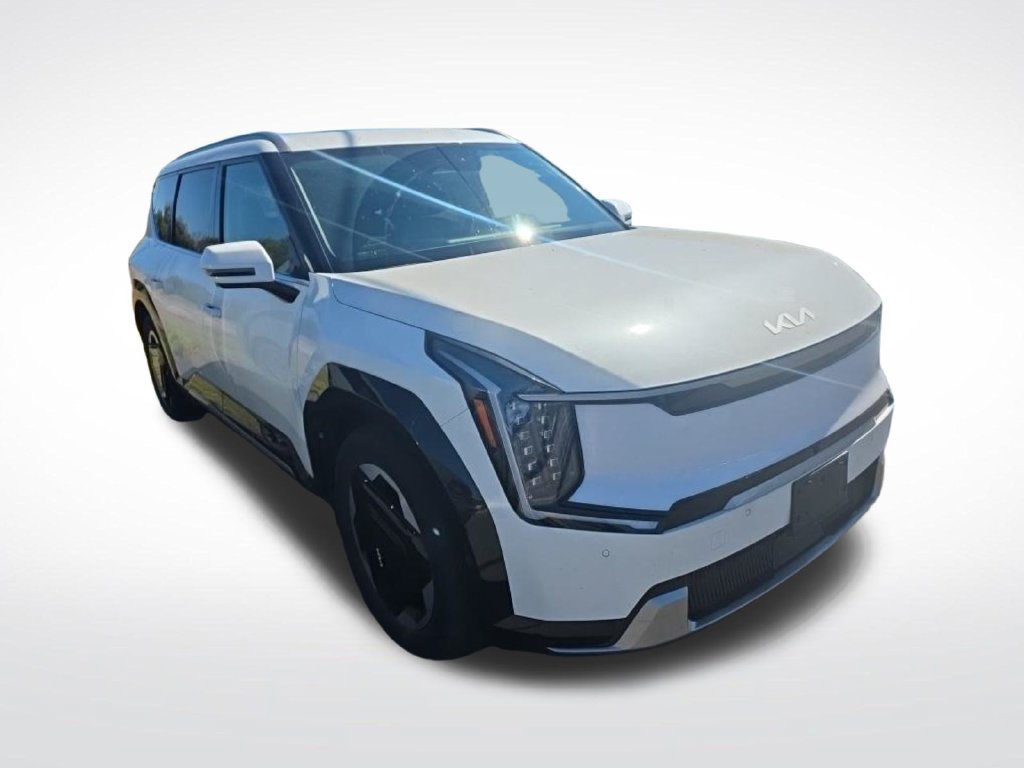 Used 2024 Kia EV9 Land AWD/4WD image 5