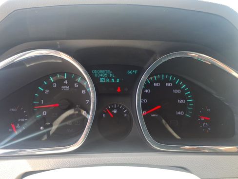 Used 2012 Chevrolet Traverse LS FWD image 16