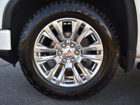 Used 2024 GMC Sierra 1500 Denali w/ Technology Package AWD/4WD image 15