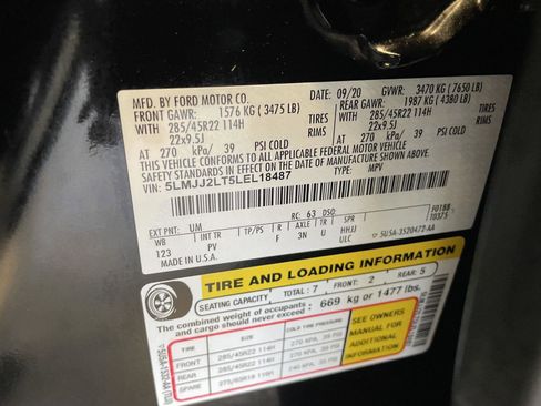 Used 2020 Lincoln Navigator Reserve w/ Luxury Package image 33