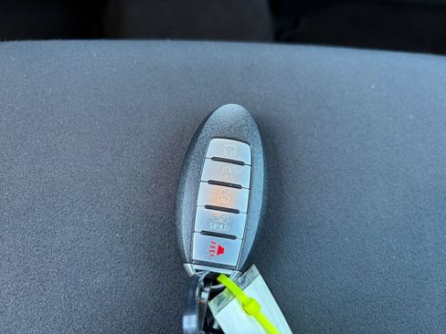 Used 2025 Nissan Altima 2.5 SV FWD image 20