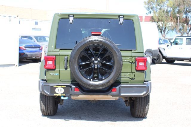 Used 2024 Jeep Wrangler Unlimited Sahara AWD/4WD image 4