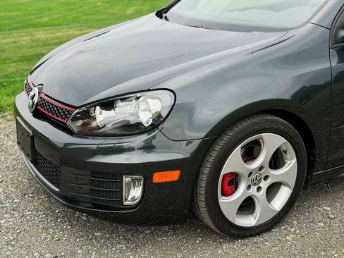 Used 2010 Volkswagen GTI 2-Door FWD image 20