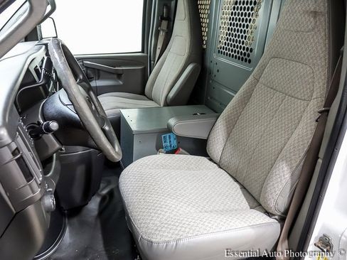 Certified 2017 GMC Savana 2500 w/ All Terrain Package image 9