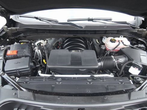 Used 2025 Chevrolet Suburban High Country AWD/4WD image 49