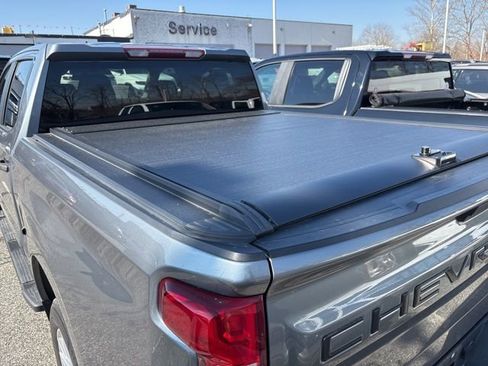 Used 2020 Chevrolet Silverado 1500 Custom w/ Custom Value Package image 9