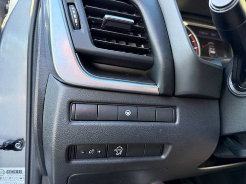 Used 2023 Nissan Rogue SV image 23