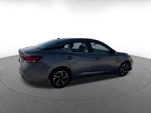 Used 2025 Nissan Sentra SV image 14