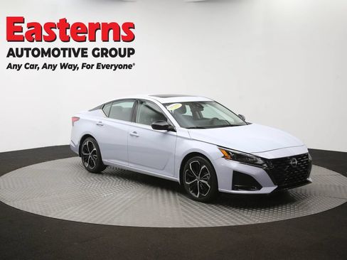 Used 2023 Nissan Altima 2.5 SR w/ SR Premium Package FWD image 50