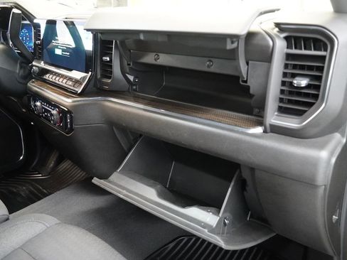 Used 2023 Chevrolet Silverado 1500 LT AWD/4WD image 29