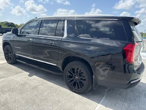 Used 2023 GMC Yukon XL SLT w/ SLT Luxury Package RWD image 15