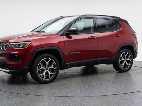 Used 2025 Jeep Compass Limited image 3
