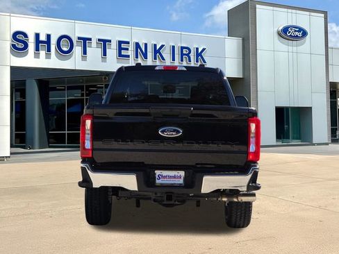 New 2026 Ford F250 XLT w/ FX4 Off-Road Package image 7