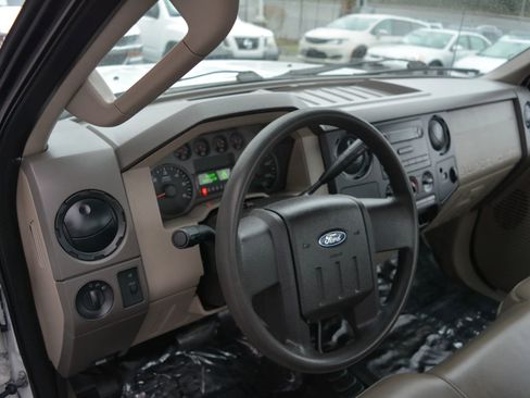 Used 2008 Ford F350 XL image 22
