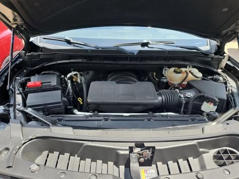 Used 2023 Chevrolet Suburban LT AWD/4WD image 56