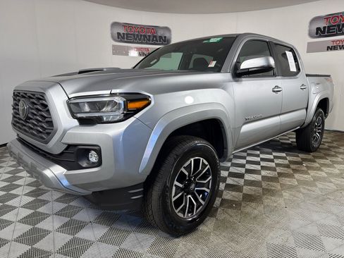 Used 2023 Toyota Tacoma TRD Sport AWD/4WD image 7