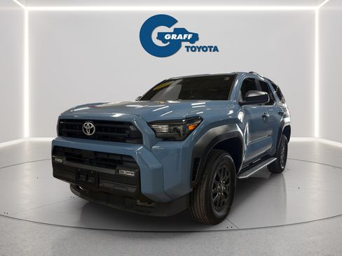 Used 2025 Toyota 4Runner SR5 AWD/4WD image 2