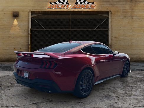 Used 2024 Ford Mustang GT Premium w/ GT Performance Package RWD image 10