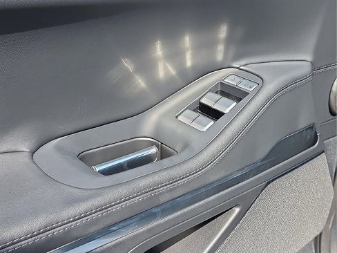 New 2025 Lincoln Navigator L Reserve w/ Jet Appearance Package AWD/4WD image 15