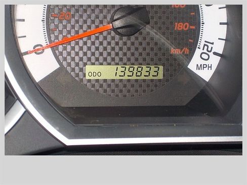 Used 2013 Toyota Tacoma 4x4 Double Cab w/ SR5 Pkg image 8