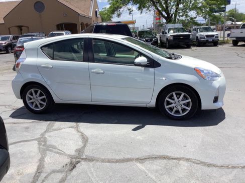 Used 2012 Toyota Prius C Four FWD image 9