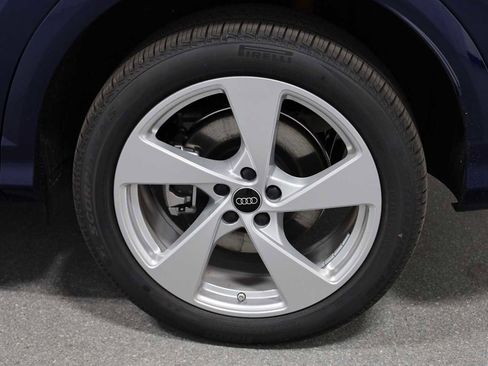 New 2025 Audi Q5 Premium Plus image 36