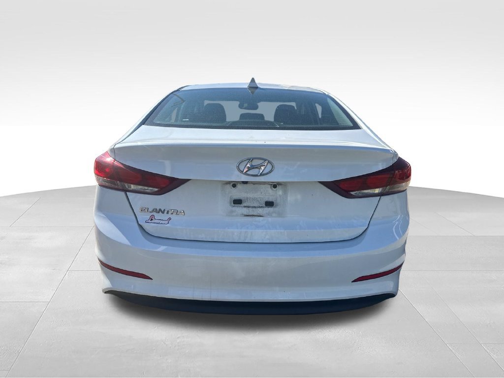 Used 2018 Hyundai Elantra Value Edition w/ Cargo Package FWD image 4