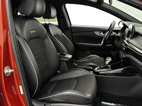 Used 2021 Kia Forte GT-Line image 34