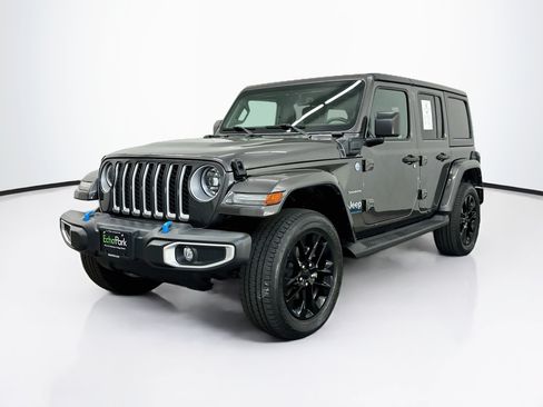 Used 2023 Jeep Wrangler Unlimited Sahara w/ Cold Weather Group AWD/4WD image 3