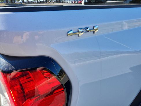 New 2026 GMC Canyon Elevation image 5