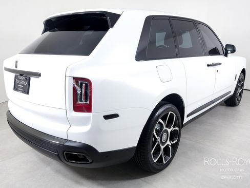 Used 2023 Rolls-Royce Cullinan Black Badge w/ Driver's Package image 2