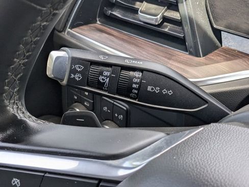 Used 2025 Chevrolet Tahoe LT image 27